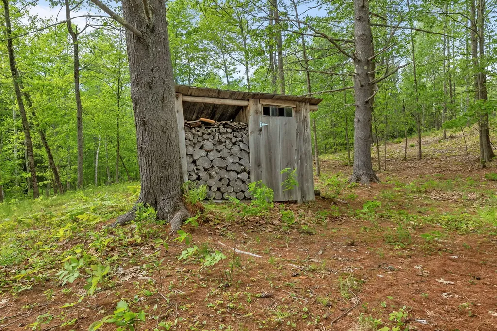 99 Easy Street Canaan ME 04924