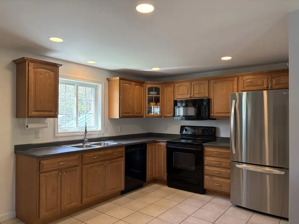 40 Dale Avenue Westbrook ME 04092
