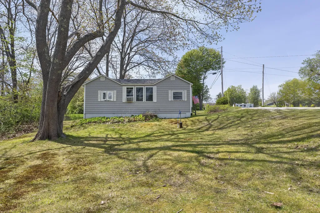 84 Stovers Point Road Harpswell ME 04079