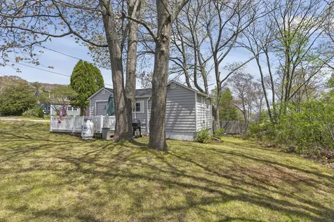 84 Stovers Point Road Harpswell ME 04079