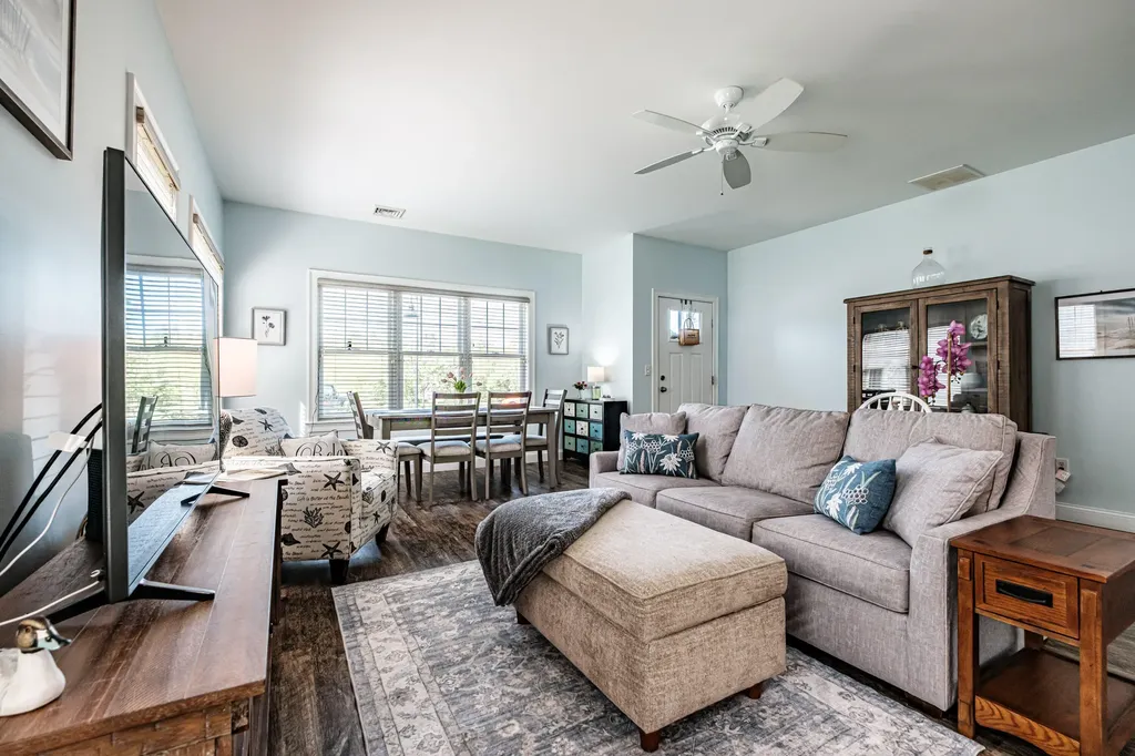 21 Adams Lane Arundel ME 04046
