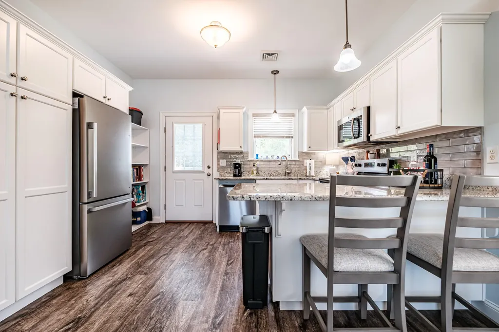 21 Adams Lane Arundel ME 04046