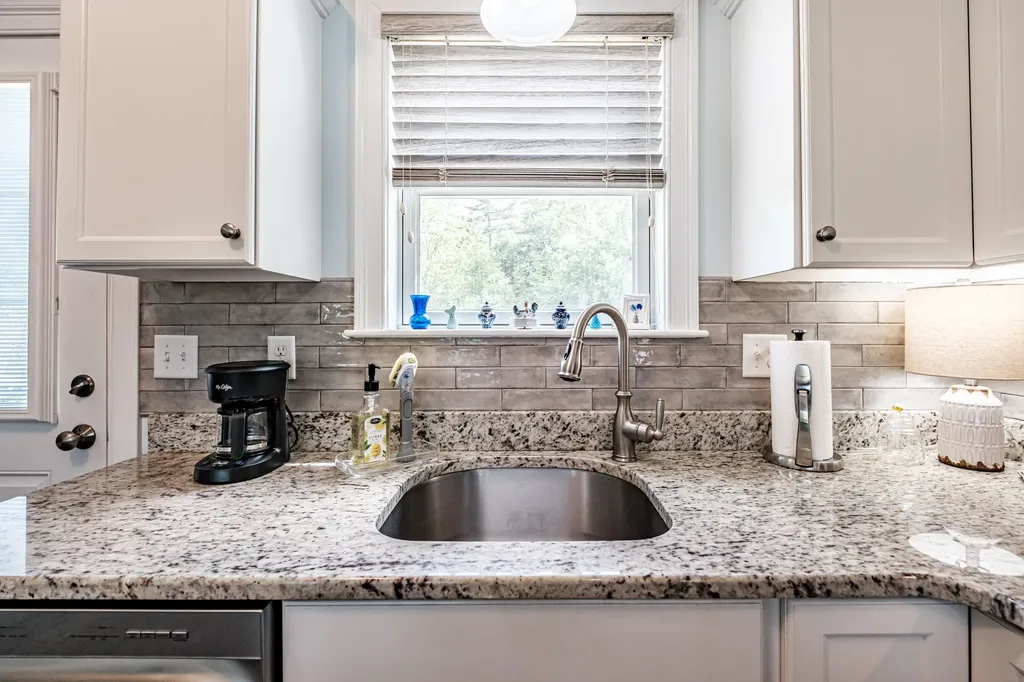 21 Adams Lane Arundel ME 04046