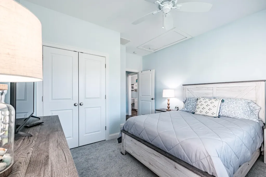 21 Adams Lane Arundel ME 04046