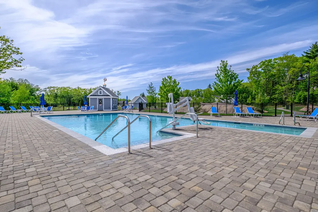 21 Adams Lane Arundel ME 04046