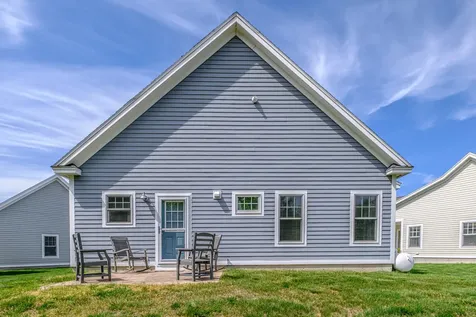 21 Adams Lane Arundel ME 04046