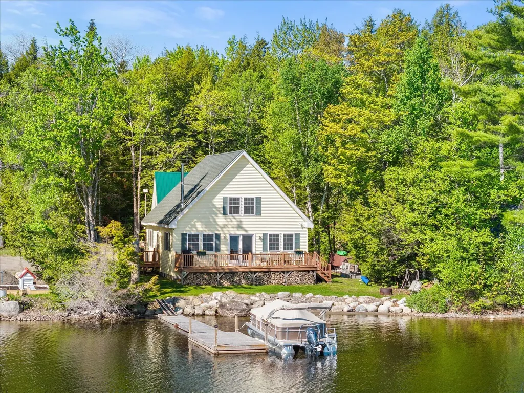 28 Jipson Drive Lincoln ME 04457