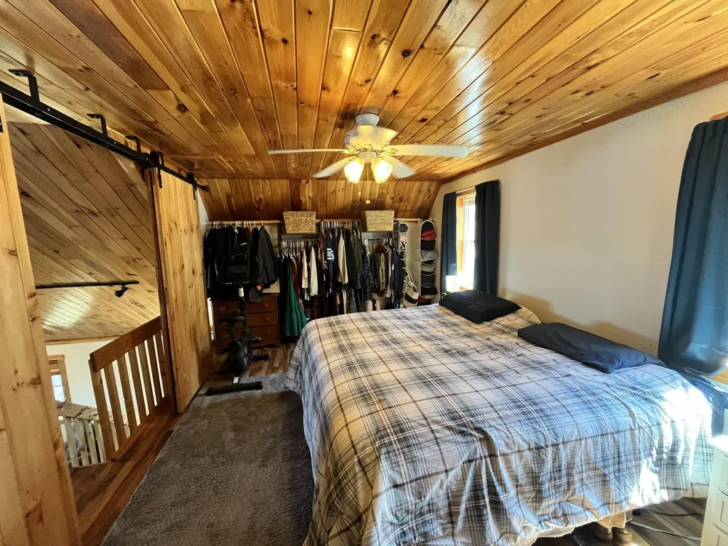 28 Jipson Drive Lincoln ME 04457