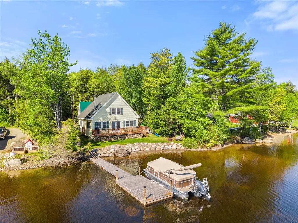 28 Jipson Drive Lincoln ME 04457