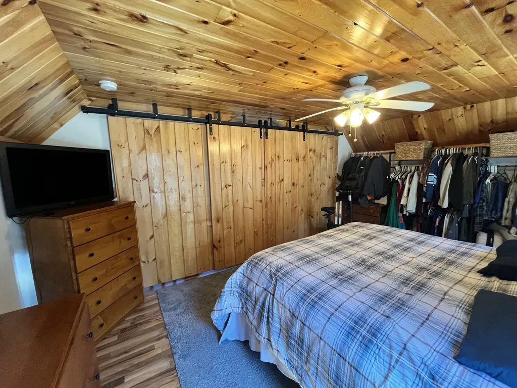 28 Jipson Drive Lincoln ME 04457