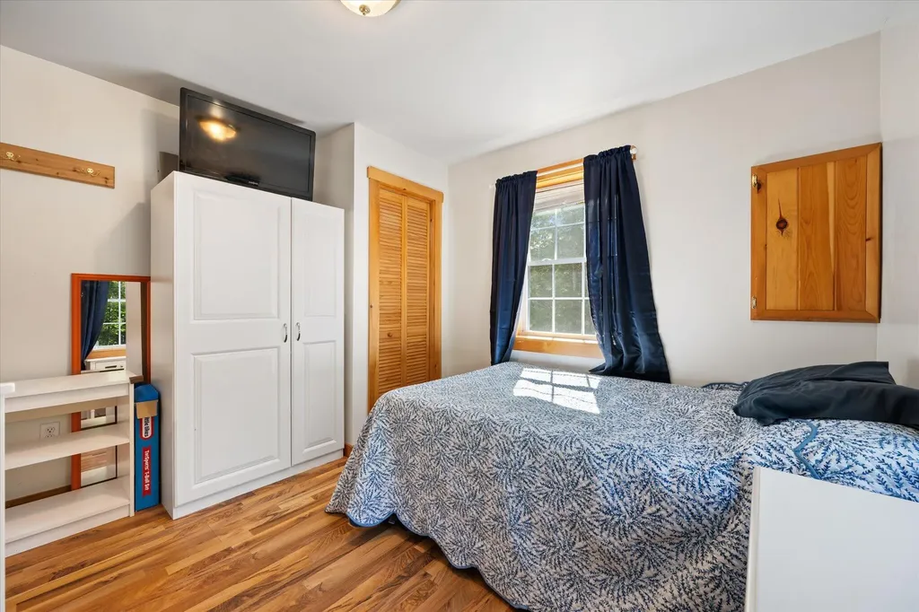 28 Jipson Drive Lincoln ME 04457