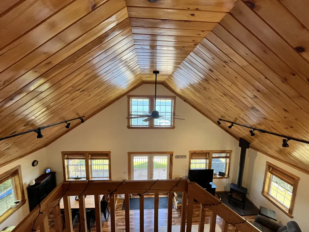 28 Jipson Drive Lincoln ME 04457