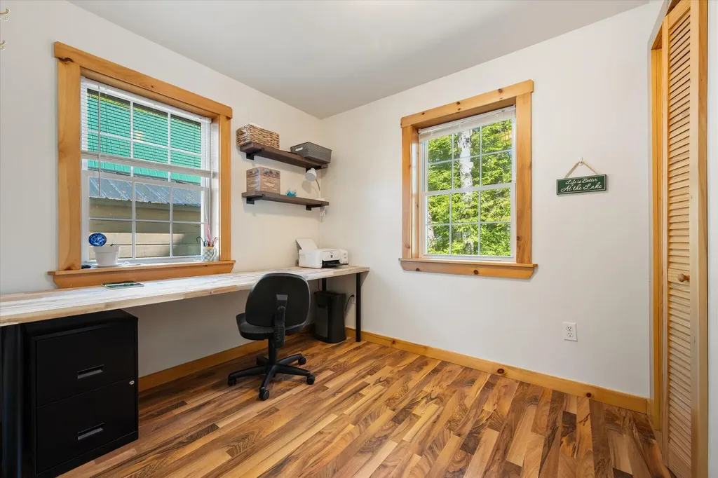 28 Jipson Drive Lincoln ME 04457