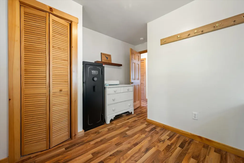 28 Jipson Drive Lincoln ME 04457