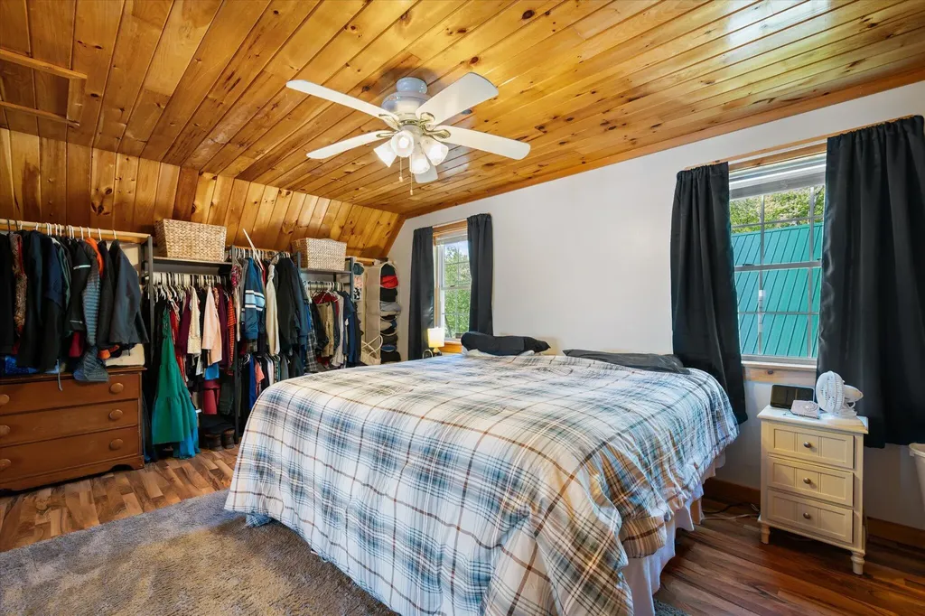 28 Jipson Drive Lincoln ME 04457