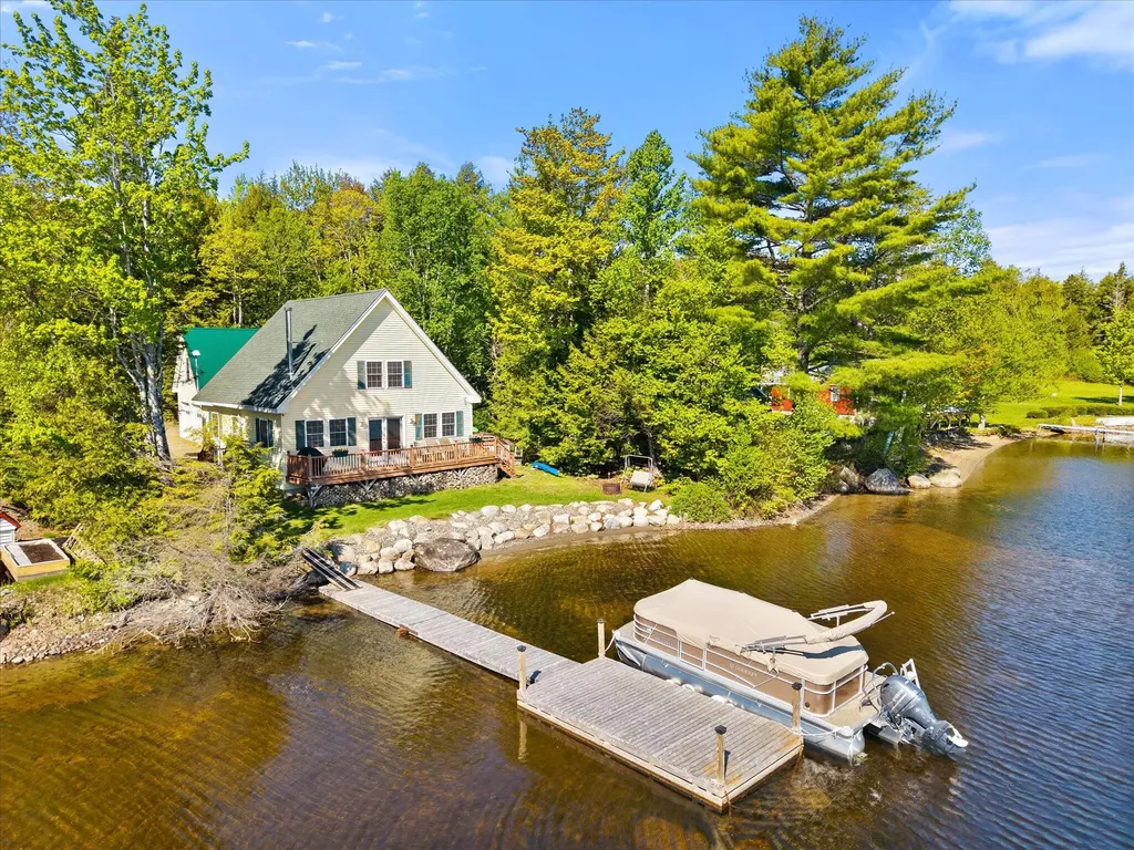 28 Jipson Drive Lincoln ME 04457