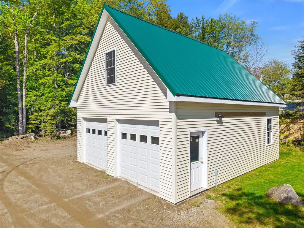28 Jipson Drive Lincoln ME 04457