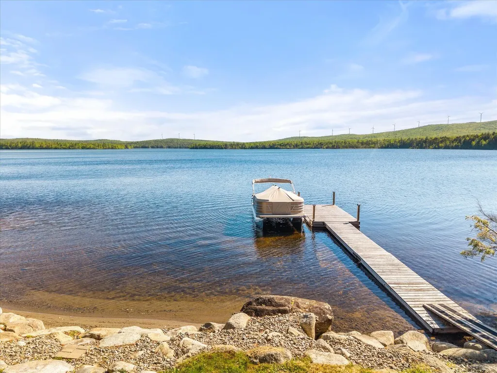 28 Jipson Drive Lincoln ME 04457