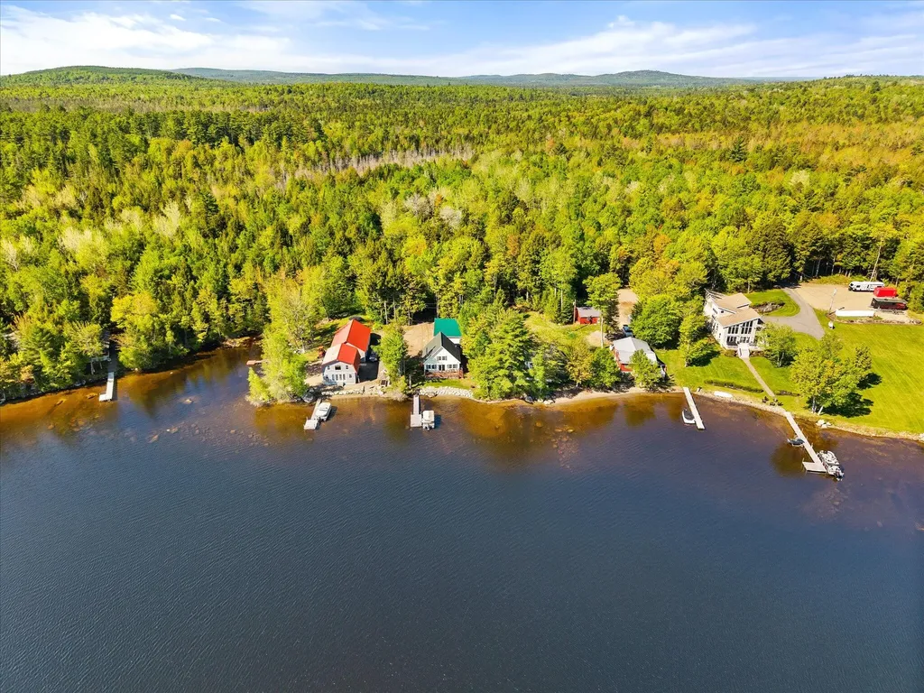 28 Jipson Drive Lincoln ME 04457
