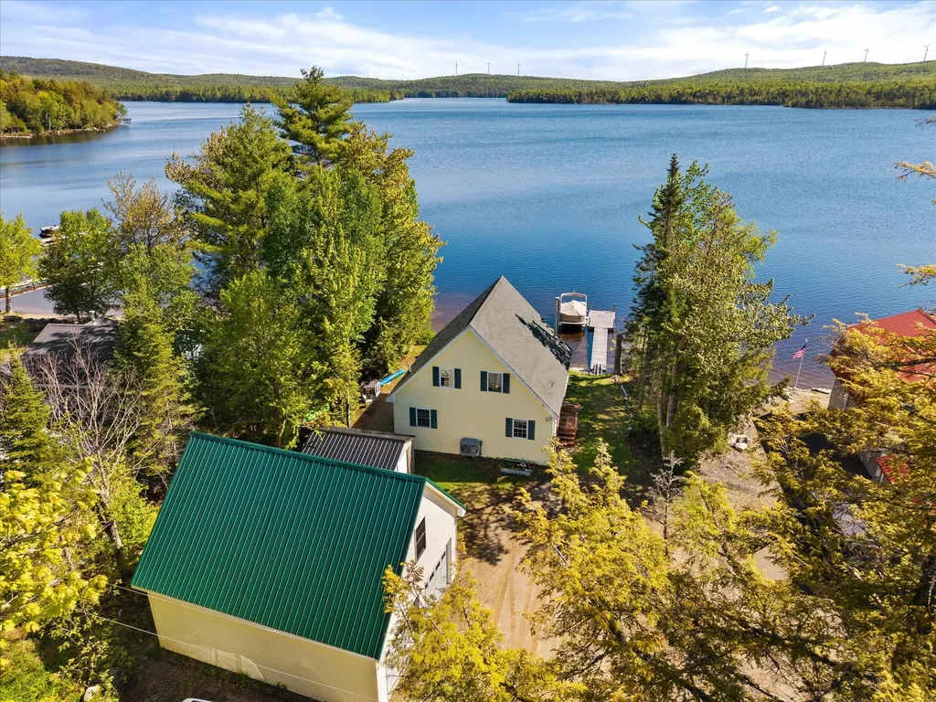 28 Jipson Drive Lincoln ME 04457