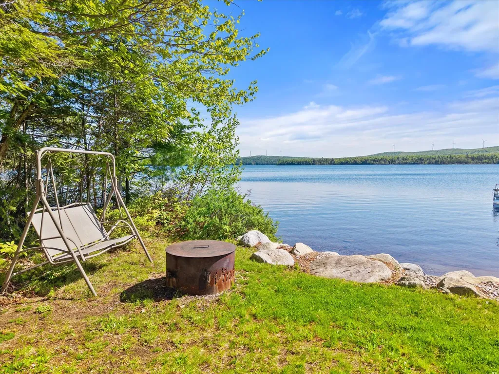28 Jipson Drive Lincoln ME 04457