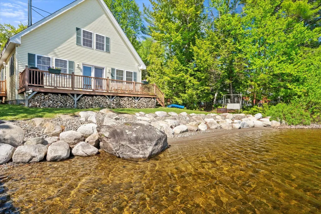 28 Jipson Drive Lincoln ME 04457