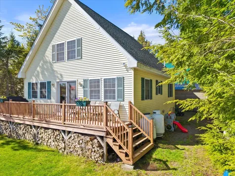 28 Jipson Drive Lincoln ME 04457