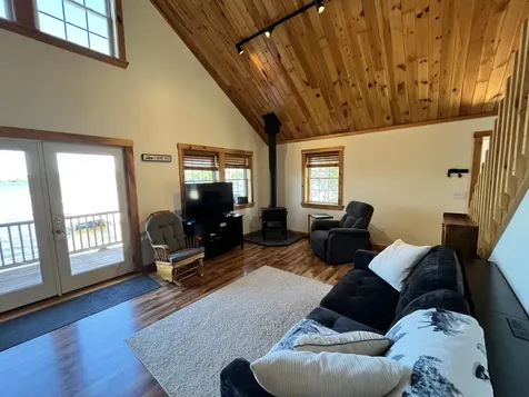 28 Jipson Drive Lincoln ME 04457