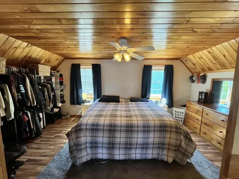 28 Jipson Drive Lincoln ME 04457