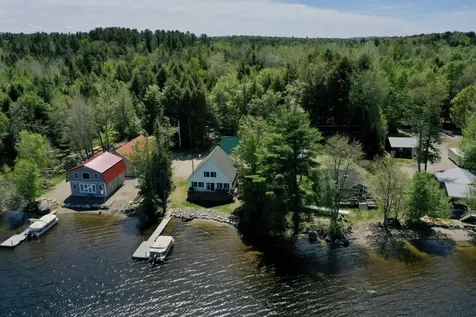 28 Jipson Drive Lincoln ME 04457