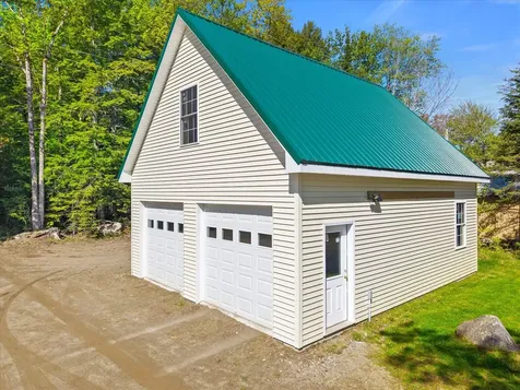 28 Jipson Drive Lincoln ME 04457