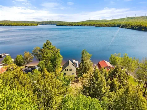28 Jipson Drive Lincoln ME 04457
