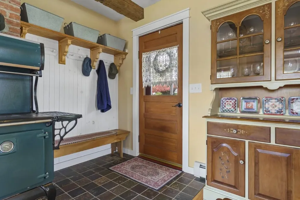 165 Ocean Point Road Boothbay ME 04544