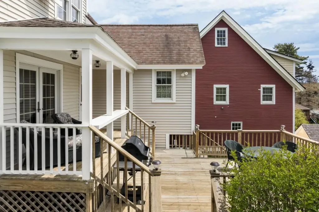 165 Ocean Point Road Boothbay ME 04544
