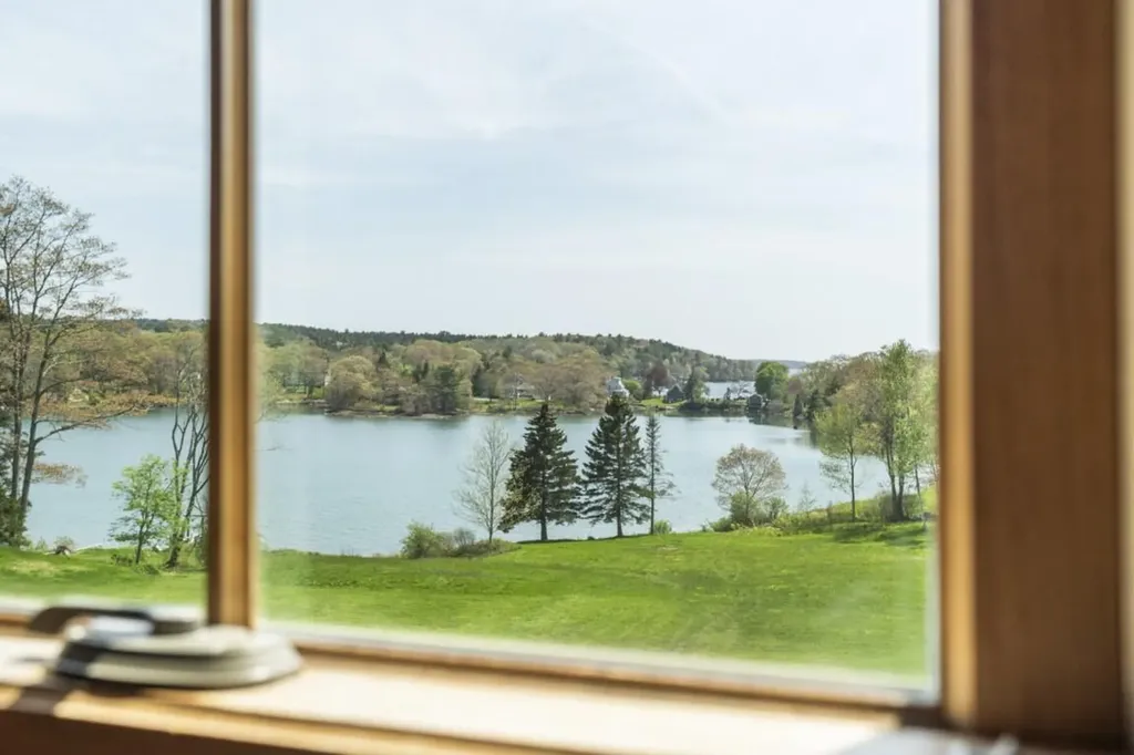 165 Ocean Point Road Boothbay ME 04544