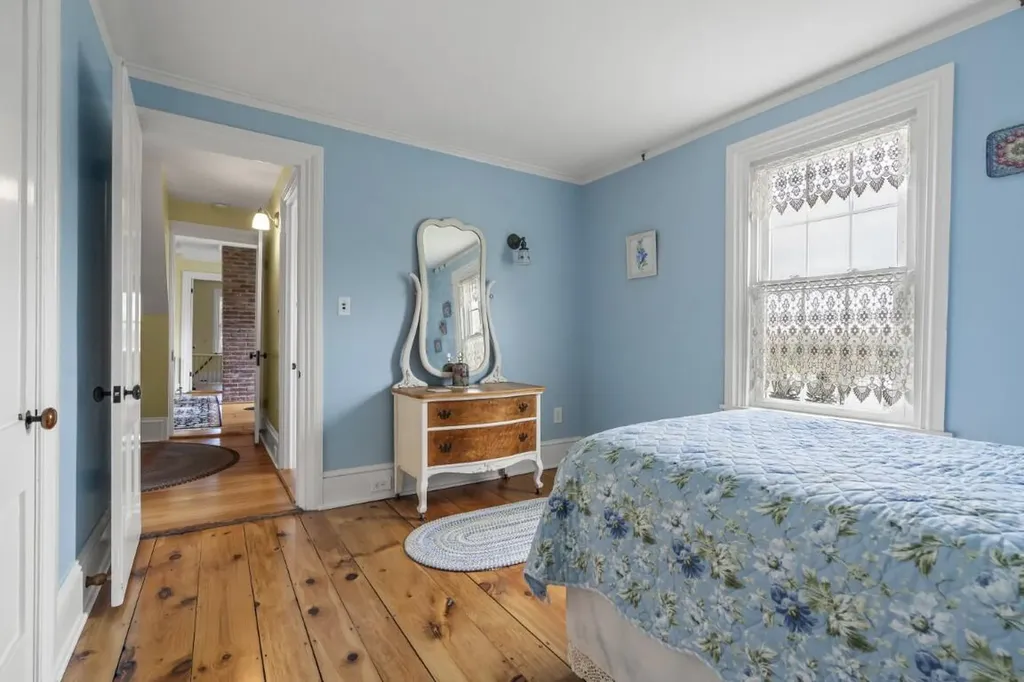 165 Ocean Point Road Boothbay ME 04544