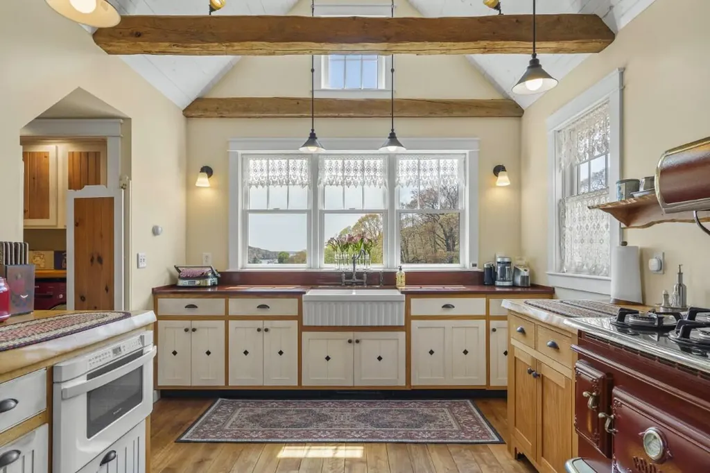 165 Ocean Point Road Boothbay ME 04544