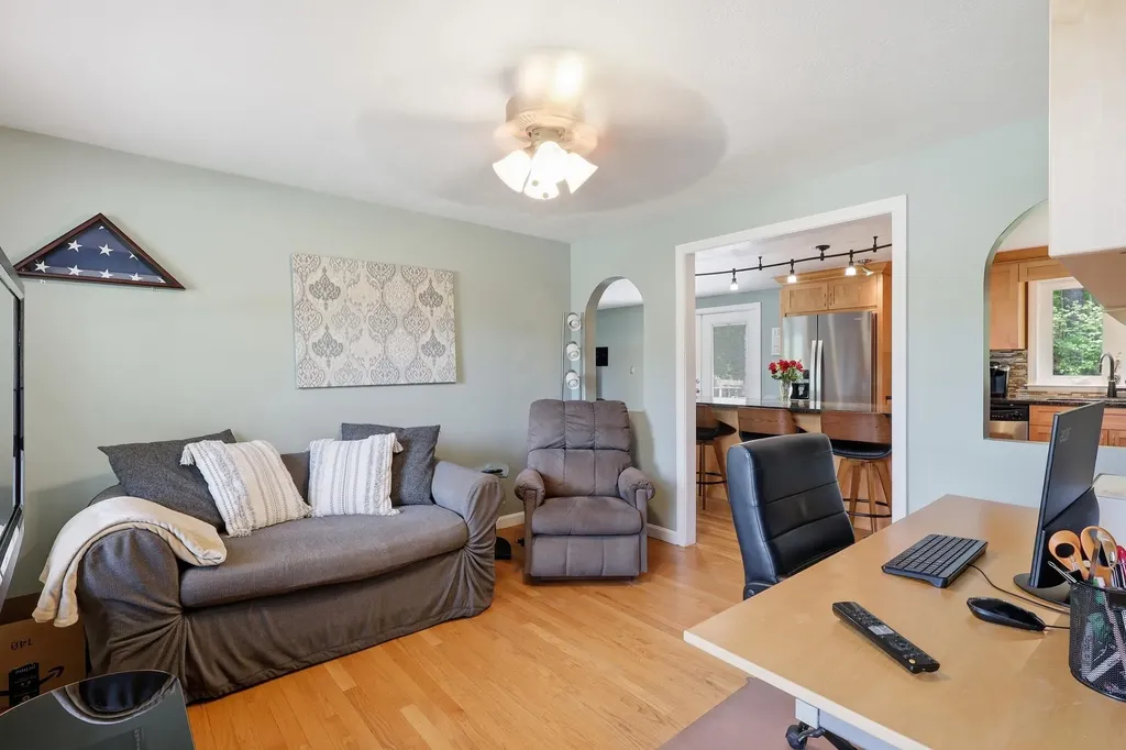 20 Robin Circle Biddeford ME 04005