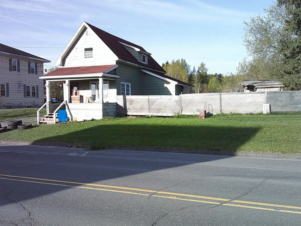 377 Main Street Grand Isle ME 04746