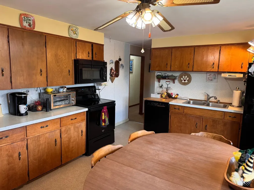 801 State Road Mapleton ME 04757