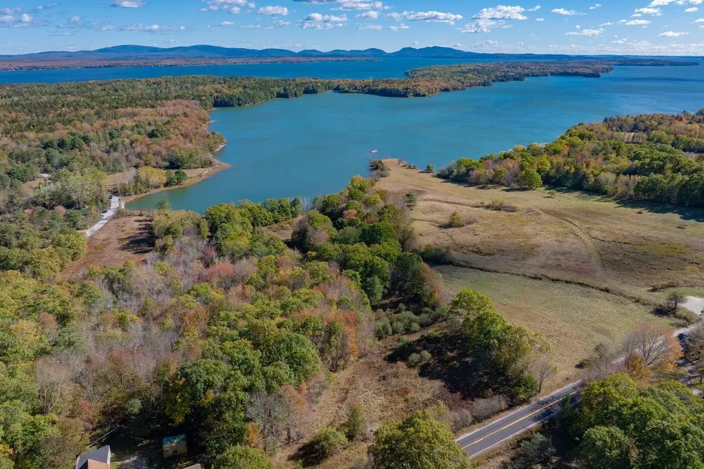 Lot 22 Map 17, Lot 22 Morgan Bay Road Surry ME 04684