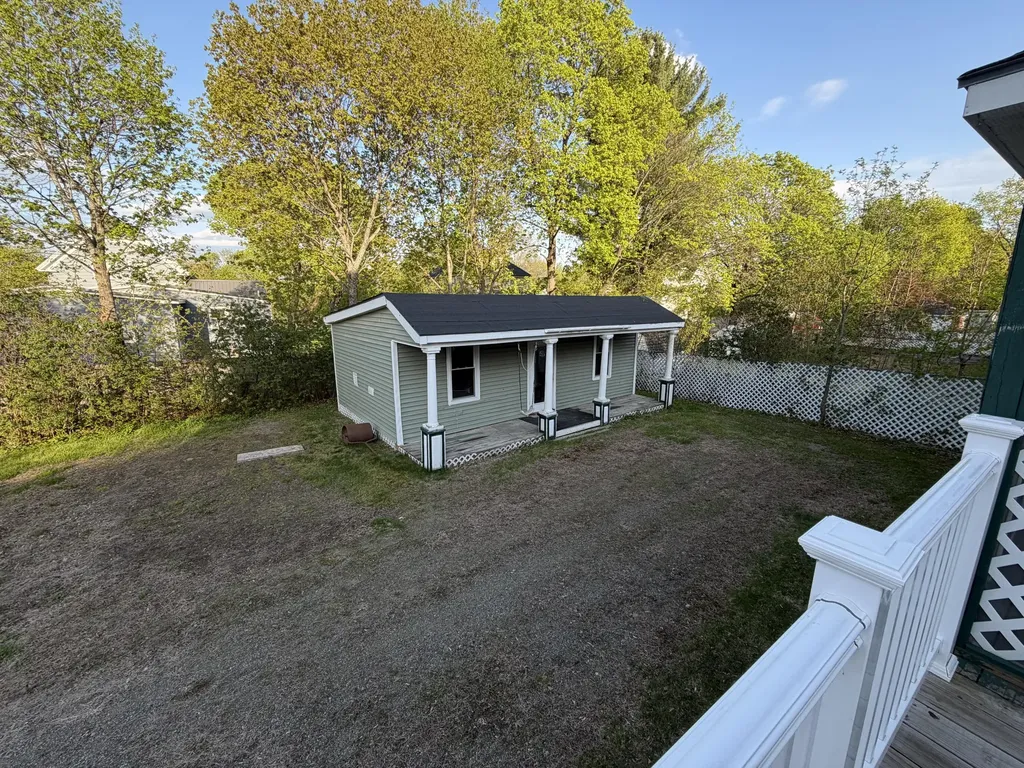 137 Maine Avenue Millinocket ME 04462