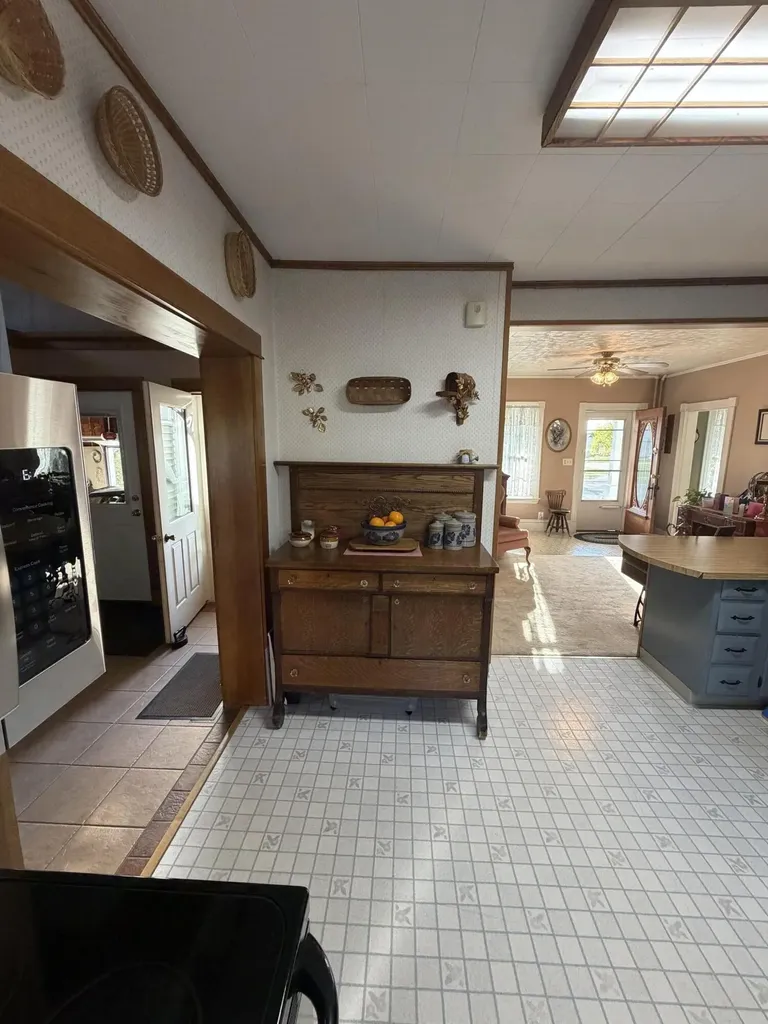 137 Maine Avenue Millinocket ME 04462