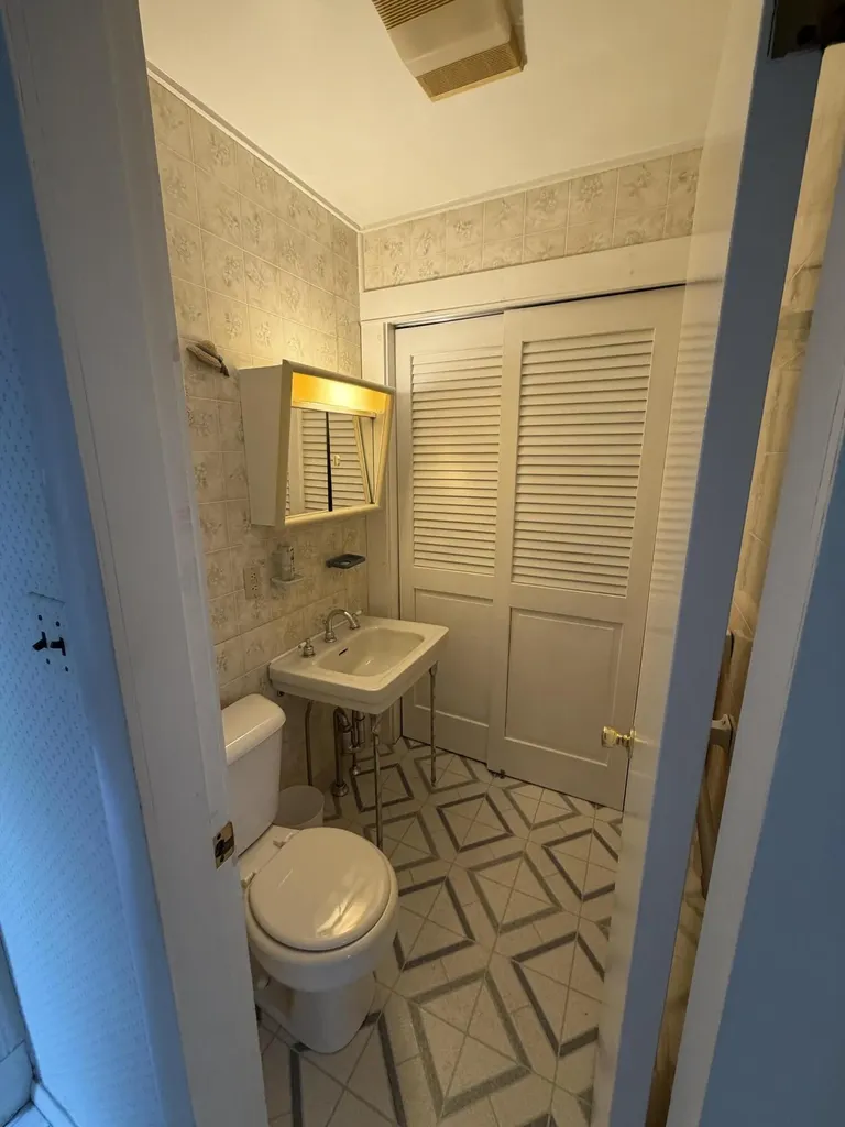137 Maine Avenue Millinocket ME 04462