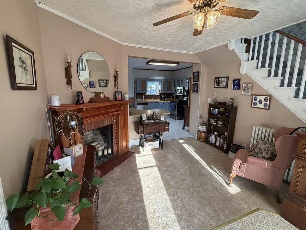 137 Maine Avenue Millinocket ME 04462