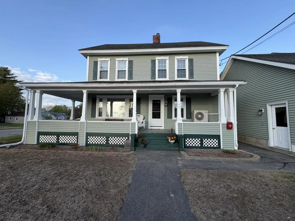 137 Maine Avenue Millinocket ME 04462