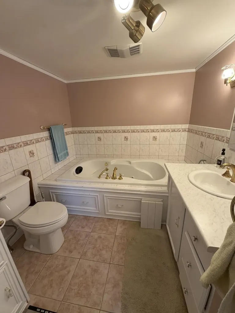 137 Maine Avenue Millinocket ME 04462