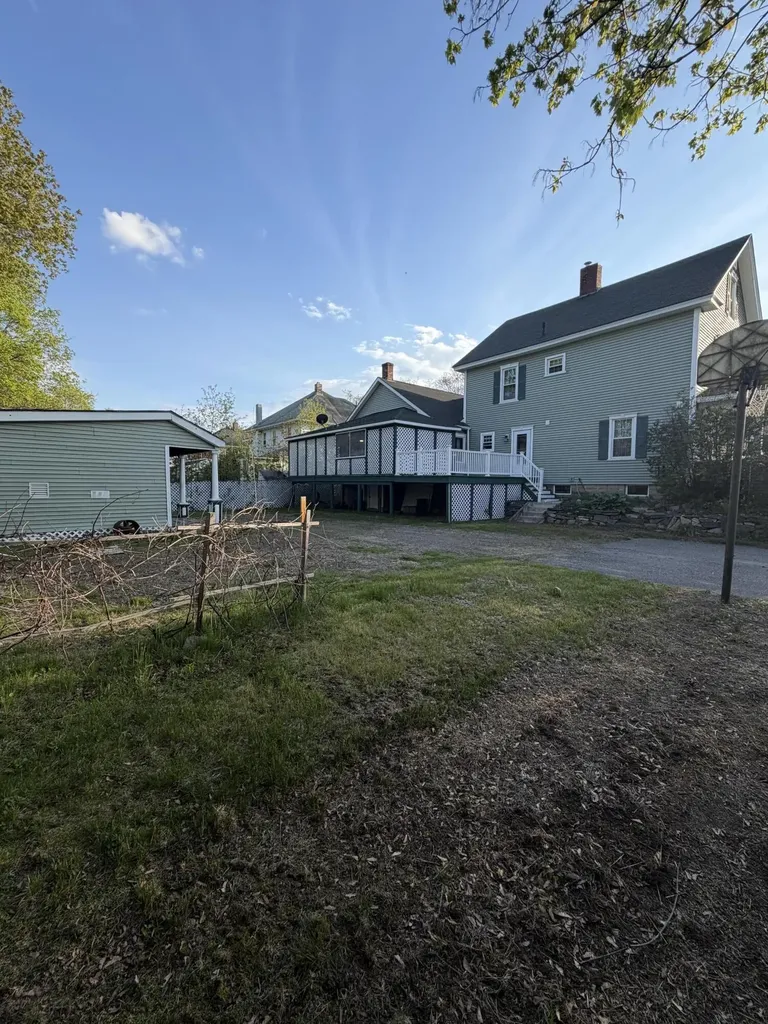 137 Maine Avenue Millinocket ME 04462