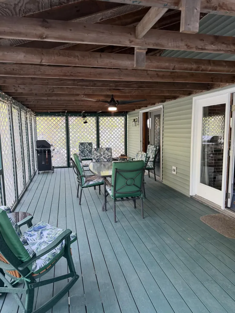 137 Maine Avenue Millinocket ME 04462