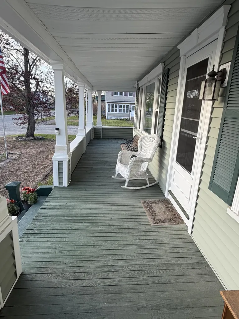 137 Maine Avenue Millinocket ME 04462
